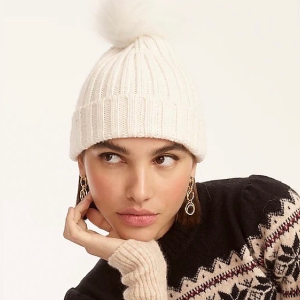 New with Tags -J.Crew- Ribbed pom-pom beanie Ivory 🍁❄️❄️ - Picture 2 of 8